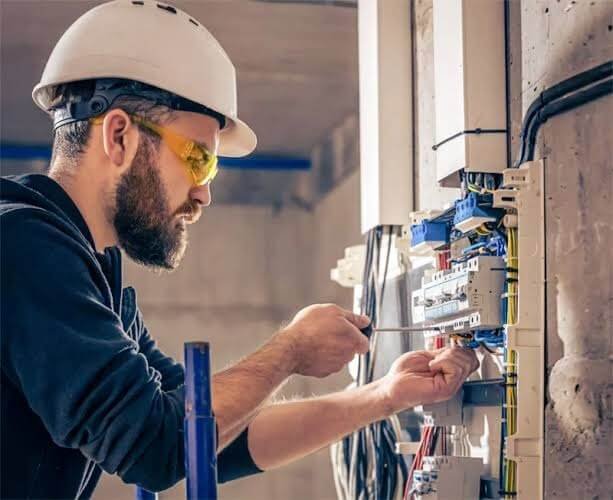 electrical contractor
