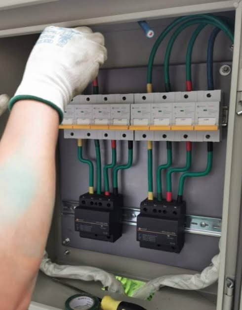 type 1 surge protection device